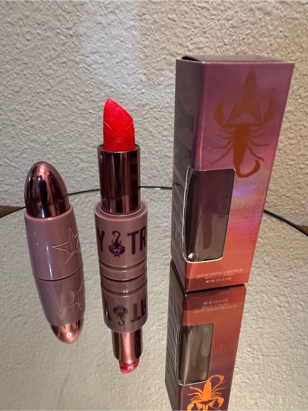 Jeffree Star Vibrant Scarlet Matte Lipstick. Hot Devotion. NEW